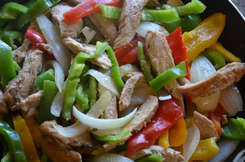 Delightful blend of fresh pepper, grilled chicken, onions and garlic!
