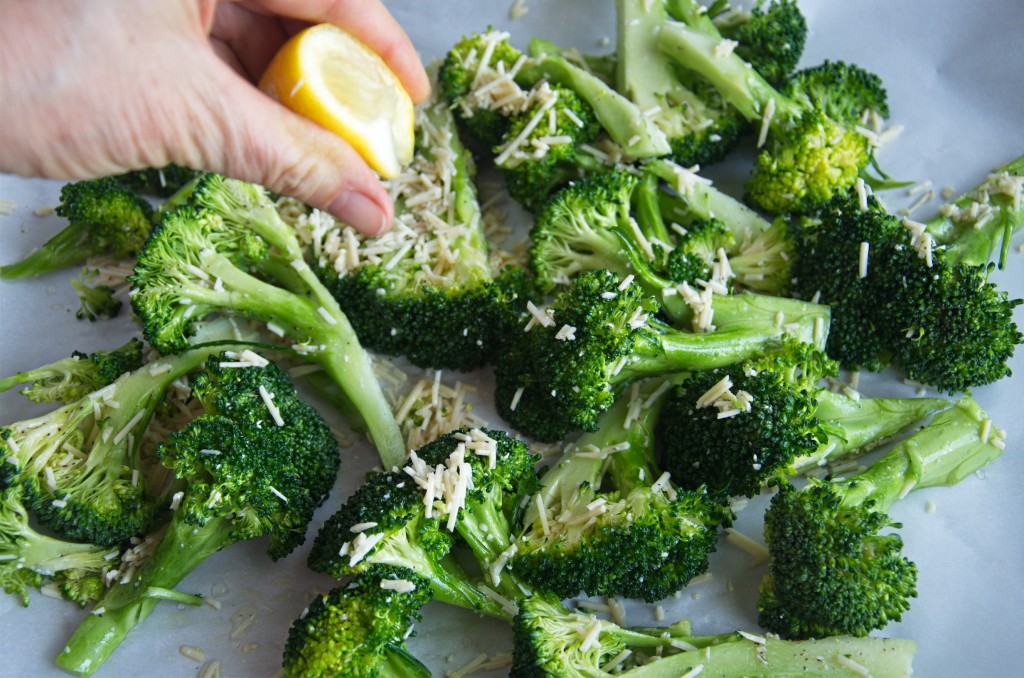 Roasted Broccoli with Lemon, so easy to make.